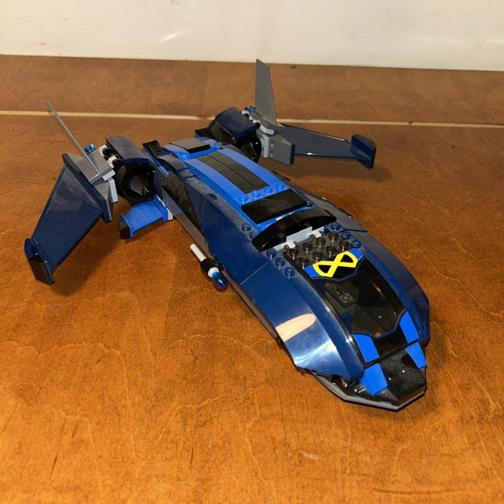 LEGO Blackbird X-Jet From Super Heroes: X-Men vs The Sentinel 76022